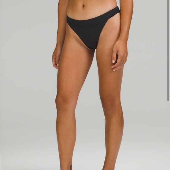 NWT Diamond grid skimpy bikini bottom size 4 black lululemon - Picture 11 of 14